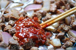 牛肉辣酱的做法(牛肉辣酱的做法大全家常),第2张 牛肉辣酱的做法(牛肉辣酱的做法大全家常),牛肉辣酱的做法(牛肉辣酱的做法大全家常),第2张