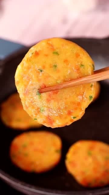 面粉土豆丝饼的做法简单好吃（土豆饼怎样做才能酥脆）,面粉土豆丝饼的做法简单好吃（土豆饼怎样做才能酥脆）,第3张