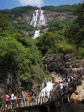 办公室装潢公司:从商业社交新媒体发展历程到“爆文”创造,朗绮国际创业路上的硝烟,第3张 办公室装潢公司:从商业社交新媒体发展历程到“爆文”创造,朗绮国际创业路上的硝烟,办公室装潢公司:从商业社交新媒体发展历程到“爆文”创造,朗绮国际创业路上的硝烟,第3张