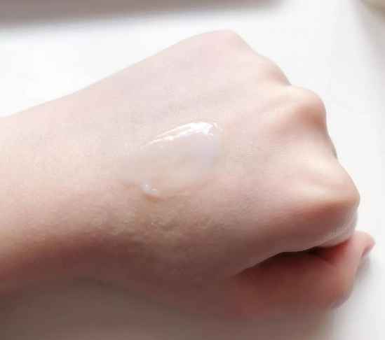 怎样判断皮肤不缺水呢(怎么样判断皮肤是干还是油皮),第1张 怎样判断皮肤不缺水呢(怎么样判断皮肤是干还是油皮),怎样判断皮肤不缺水呢(怎么样判断皮肤是干还是油皮),第1张