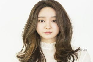 深巧克力发色适合皮肤（深巧克力发色适合皮肤白的人吗）,深巧克力发色适合皮肤（深巧克力发色适合皮肤白的人吗）,第1张