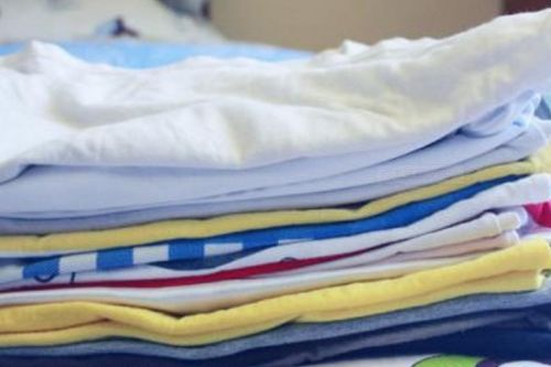 皮肤黑能穿什么颜色的衣服吗(皮肤黑的可以穿什么颜色),第2张 皮肤黑能穿什么颜色的衣服吗(皮肤黑的可以穿什么颜色),皮肤黑能穿什么颜色的衣服吗(皮肤黑的可以穿什么颜色),第2张