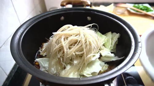 白菜炖粉条的家常做法猪肉(白菜炖粉条和肉的做法大全家常),第3张 白菜炖粉条的家常做法猪肉(白菜炖粉条和肉的做法大全家常),白菜炖粉条的家常做法猪肉(白菜炖粉条和肉的做法大全家常),第3张