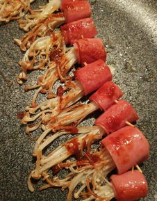 培根金针菇的做法(红烧培根金针菇的做法),第2张 培根金针菇的做法(红烧培根金针菇的做法),培根金针菇的做法(红烧培根金针菇的做法),第2张