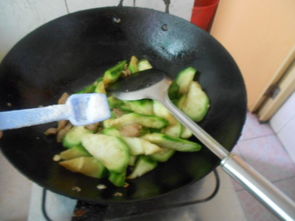 丝瓜炒肉怎么做好吃又简单（丝瓜炒肉怎么做好吃又简单窍门）,丝瓜炒肉怎么做好吃又简单（丝瓜炒肉怎么做好吃又简单窍门）,第1张