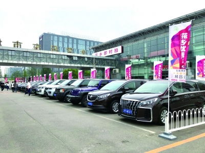 北京花乡二手车报价（北京花乡二手车市场图片）,北京花乡二手车报价（北京花乡二手车市场图片）,第1张