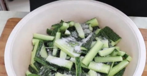 家庭腌黄瓜的做法大全（家庭腌黄瓜方法）,家庭腌黄瓜的做法大全（家庭腌黄瓜方法）,第3张