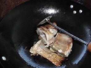 鲈鱼的做法家常(家常红烧鲈鱼的做法),第2张 鲈鱼的做法家常(家常红烧鲈鱼的做法),鲈鱼的做法家常(家常红烧鲈鱼的做法),第2张