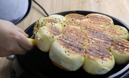 办公楼装修:废旧洋娃娃的再生利用,打造独具特色的手机支架,第2张 办公楼装修:废旧洋娃娃的再生利用,打造独具特色的手机支架,办公楼装修:废旧洋娃娃的再生利用,打造独具特色的手机支架,第2张