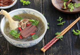 鸭血粉丝汤的功效(鸭血粉丝汤的功效与作用禁忌),第1张 鸭血粉丝汤的功效(鸭血粉丝汤的功效与作用禁忌),鸭血粉丝汤的功效(鸭血粉丝汤的功效与作用禁忌),第1张