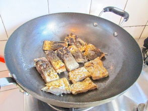 鲤鱼汤的做法(白萝卜鲤鱼汤的做法),第1张 鲤鱼汤的做法(白萝卜鲤鱼汤的做法),鲤鱼汤的做法(白萝卜鲤鱼汤的做法),第1张