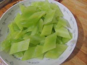 莴苣炒肉片怎么做好吃法(如何做莴苣炒肉),第2张 莴苣炒肉片怎么做好吃法(如何做莴苣炒肉),莴苣炒肉片怎么做好吃法(如何做莴苣炒肉),第2张