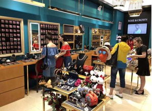 橱窗陈列图片(女装店橱窗陈列效果图),第2张 橱窗陈列图片(女装店橱窗陈列效果图),橱窗陈列图片(女装店橱窗陈列效果图),第2张