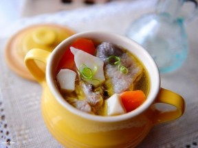 炖老母鸡汤的正宗做法(炖老母鸡汤的家常做法),第1张 炖老母鸡汤的正宗做法(炖老母鸡汤的家常做法),炖老母鸡汤的正宗做法(炖老母鸡汤的家常做法),第1张