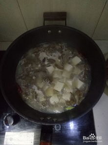 肥肠炖豆腐正宗做法(肥肠炖豆腐家常做法),第2张 肥肠炖豆腐正宗做法(肥肠炖豆腐家常做法),肥肠炖豆腐正宗做法(肥肠炖豆腐家常做法),第2张