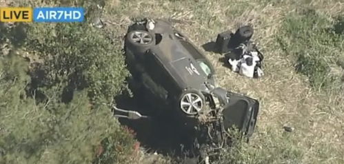 高尔夫车祸（高尔夫出车祸图片）,高尔夫车祸（高尔夫出车祸图片）,第2张