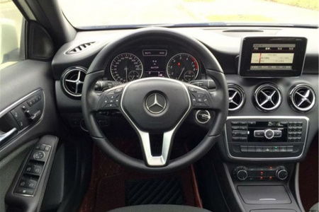 奔驰a系列轿车(奔驰a系列轿车白色),第3张 奔驰a系列轿车(奔驰a系列轿车白色),奔驰a系列轿车(奔驰a系列轿车白色),第3张