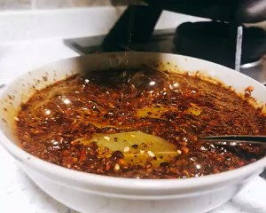 香辣辣椒油的正宗做法(香辣辣椒油的正宗做法视频),第2张 香辣辣椒油的正宗做法(香辣辣椒油的正宗做法视频),香辣辣椒油的正宗做法(香辣辣椒油的正宗做法视频),第2张