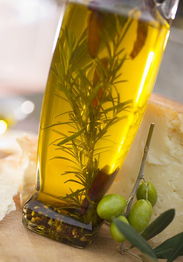 橄榄油美容方法(橄榄油美容方法大全橄榄油去除皱纹能吃吗),第3张 橄榄油美容方法(橄榄油美容方法大全橄榄油去除皱纹能吃吗),橄榄油美容方法(橄榄油美容方法大全橄榄油去除皱纹能吃吗),第3张