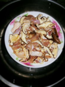 冬菇蒸鸡（冬菇蒸鸡腿肉）,冬菇蒸鸡（冬菇蒸鸡腿肉）,第3张