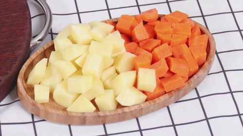 咖喱虾的做法家常窍门（咖喱土豆的简单做法窍门）,咖喱虾的做法家常窍门（咖喱土豆的简单做法窍门）,第3张