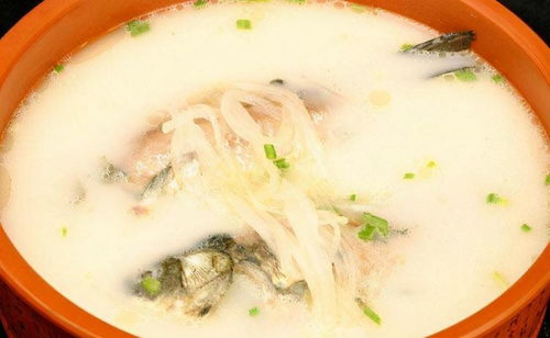 鲫鱼汤做法及步骤(怎么做鲫鱼汤好吃又简单的做法),第3张 鲫鱼汤做法及步骤(怎么做鲫鱼汤好吃又简单的做法),鲫鱼汤做法及步骤(怎么做鲫鱼汤好吃又简单的做法),第3张