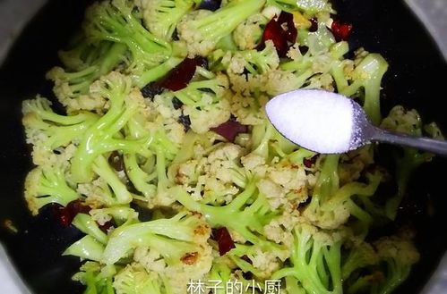 干煸菜花怎么做好吃(干煸菜花怎么做好吃,大厨教你一招素菜),第1张 干煸菜花怎么做好吃(干煸菜花怎么做好吃,大厨教你一招素菜),干煸菜花怎么做好吃(干煸菜花怎么做好吃,大厨教你一招素菜),第1张