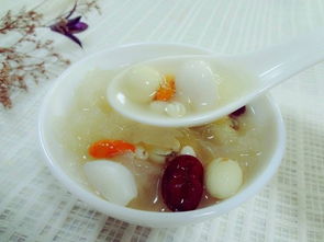 银耳莲子汤的做法和功效(银耳莲子汤的功效有哪些?),第2张 银耳莲子汤的做法和功效(银耳莲子汤的功效有哪些?),银耳莲子汤的做法和功效(银耳莲子汤的功效有哪些?),第2张